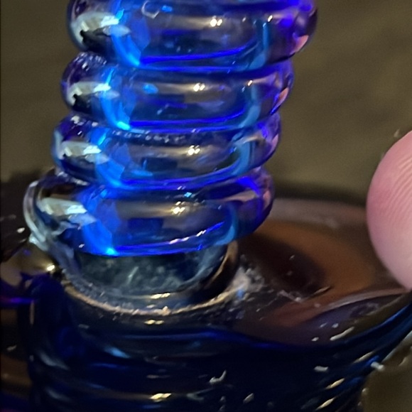 Vintage Art Glass Cobalt Blue Heart Shaped Pen Holder - Picture 10 of 10